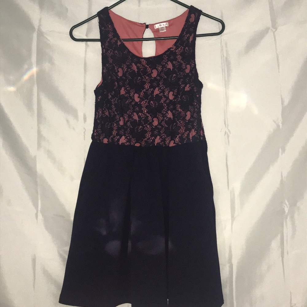Juniors dress